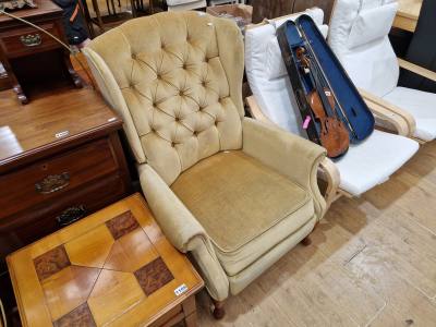 WING BACK ARM CHAIR