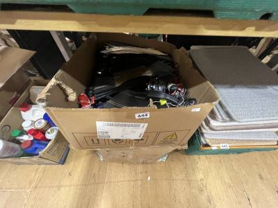 2 X BOXES OF SCALEXTRICS