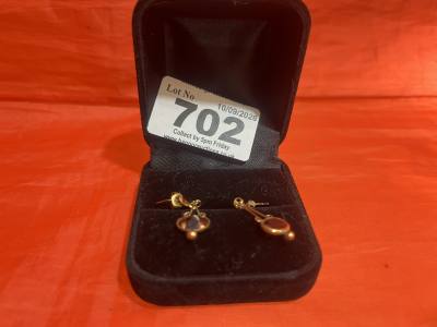 PAIR OF 9CT GARNET DROP EARRINGS