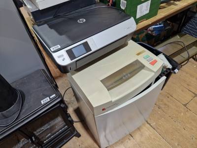 PAPER SHREDDER + PRINTER