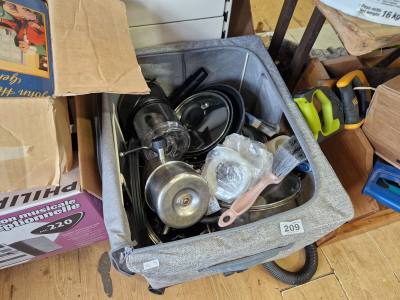 LOT OF POTS + PANS