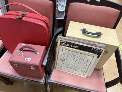 LOT OF LP'S/SINGLES + CASE