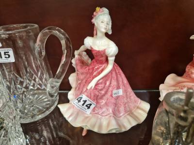 ROYAL DOULTON FIGURE "OLIVIA"