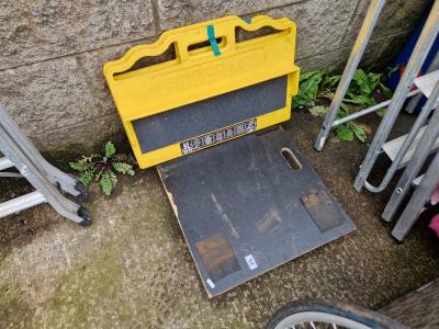 TROLLEY + LADDER BASE