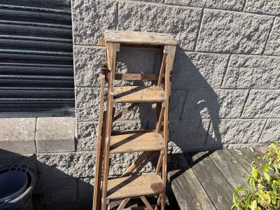 WOODEN LADDERS