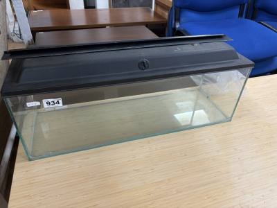CLEAR SEAL FISH TANK