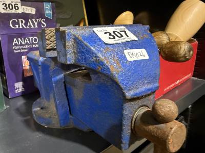 BENCH VICE