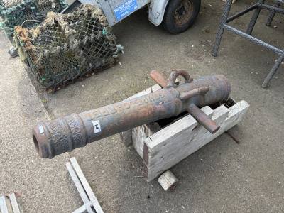 GARDEN CANNON ORNAMENT