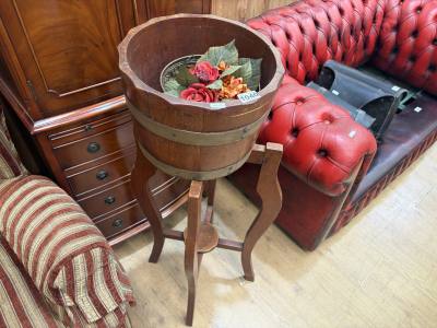 BARREL PLANTER