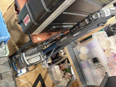 SHARK VACUUM