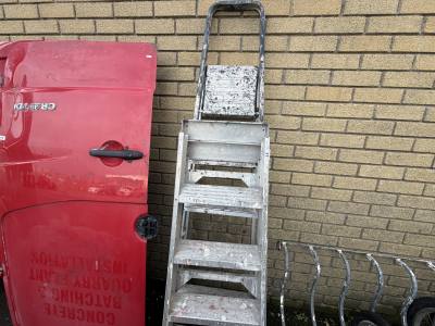 2 X LADDERS
