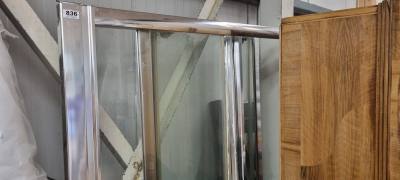 SHOWER SCREEN