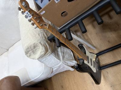 SQUIRE ELECTRIC GUITAR