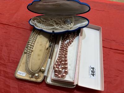 3 X PEARL NECKLACES