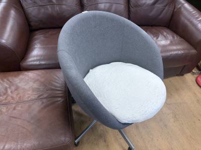 IKEA SWIVEL CHAIR