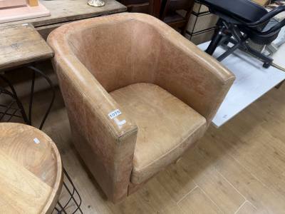LEATHER TUB CHAIR
