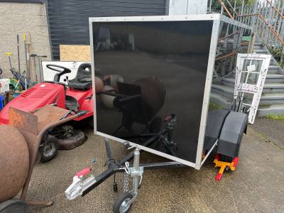 (6X4) BOX TRAILER WITH KEY (6 MONTHS OLD) 