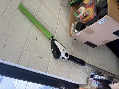 G-TECH BATTERY LONG REACH HEDGE CUTTER
