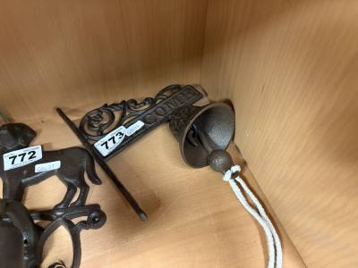 CAST BELL