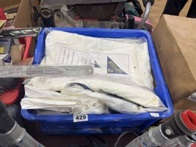 LOT OF PROTECTIVE CLOTHING