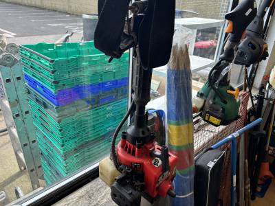 PETROL STRIMMER