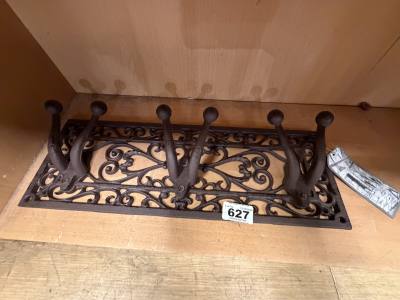 CAST COAT RACK