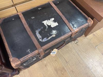 LEATHER TRUNK