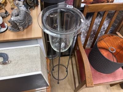GLASS CANDLE STAND