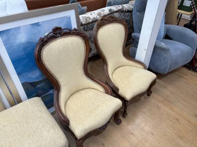 PAIR OF SPOON BACK FABRIC CHAIRS