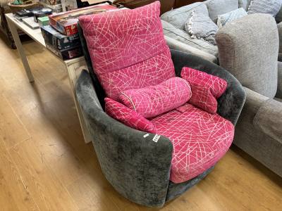 FABRIC CUDDLE CHAIR
