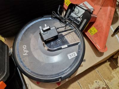 2 X ELECTRIC VACUUMS + CHARGERS