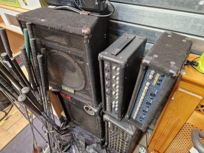 5 X MUSIC SPEAKERS
