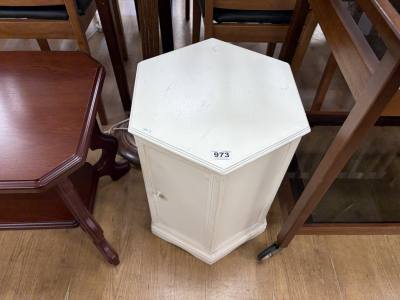 HEXAGONAL PET CUPBOARD