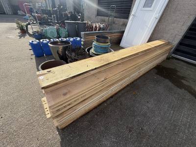LOT OF TIMBER LENGTHS