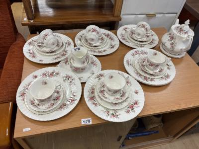 ROYAL ALBERT LAVENDER ROSE TEA SET