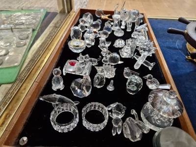 LOT OR CRYSTAL MINIATURES (SWAROVSKI ETC)