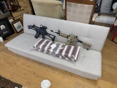 FUTON