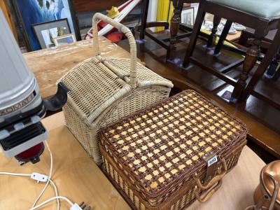PICNIC HAMPER + BASKET