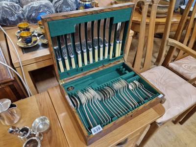 PLATED CUTLERY SET