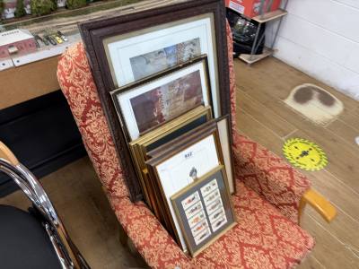 LOT OF MILITARY PRINTS