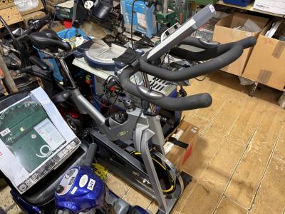 SPIN BIKE