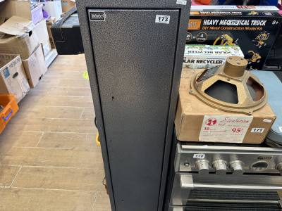 GUN SAFE + KEY