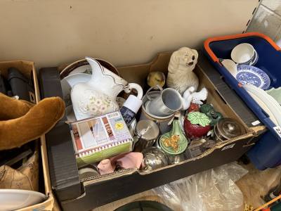 BOX LOT