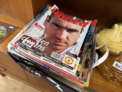 LOT OF MAGAZINES + ERIC CANTONA MAGS 