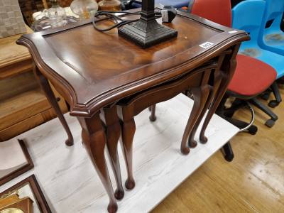 MAHOGANY TABLE NEST