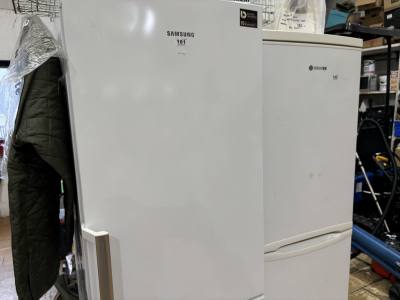 SAMSUNG FRIDGE FREEZER