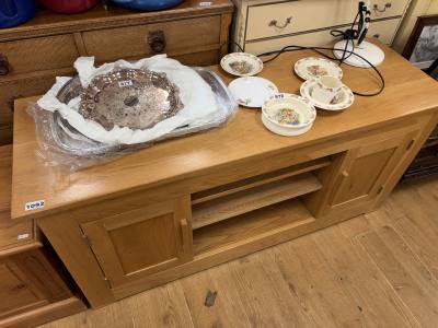 OAK TV UNIT