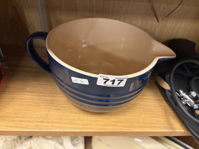 LE CREUSET JUG