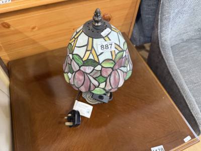 TIFFANY STYLE LAMP