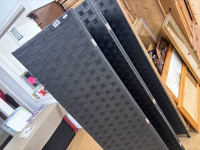 BLACK WICKER EFFECT ROOM DIVIDER